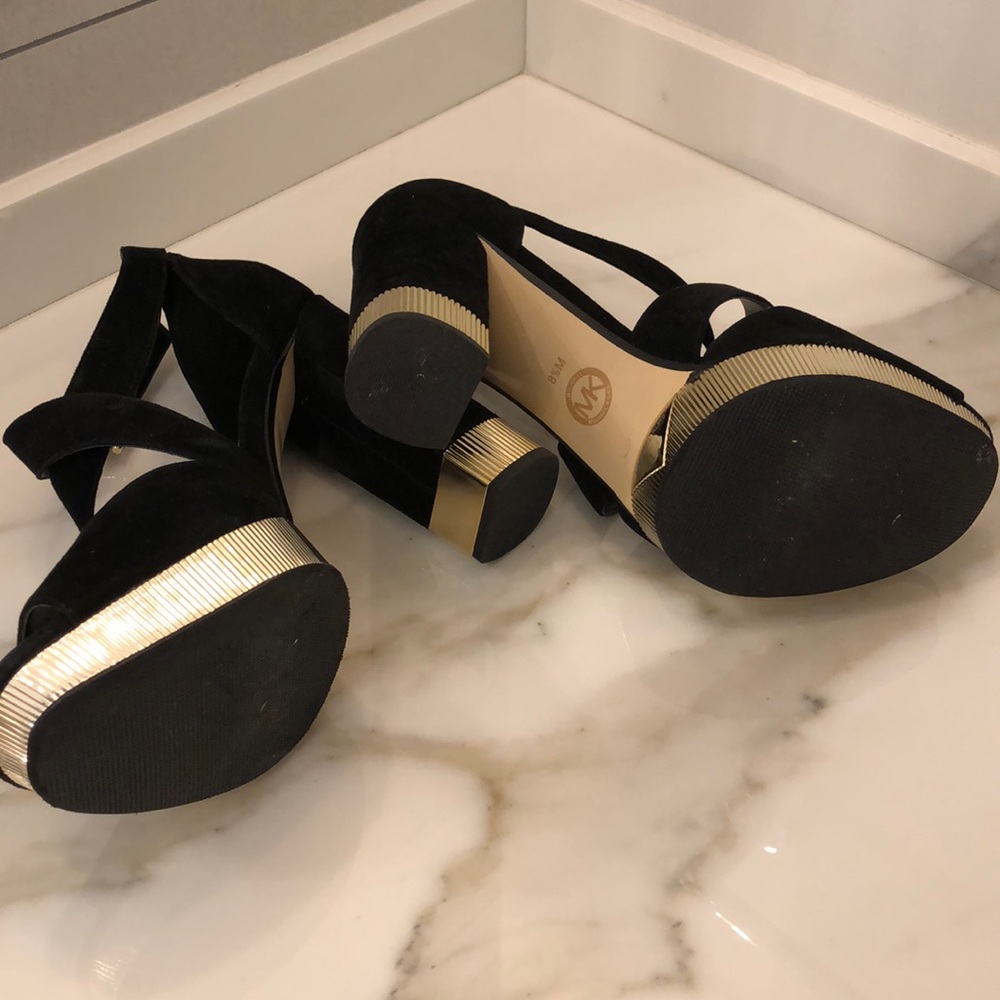 Price DROP❗️ MK Shoes - Picture 4 of 6